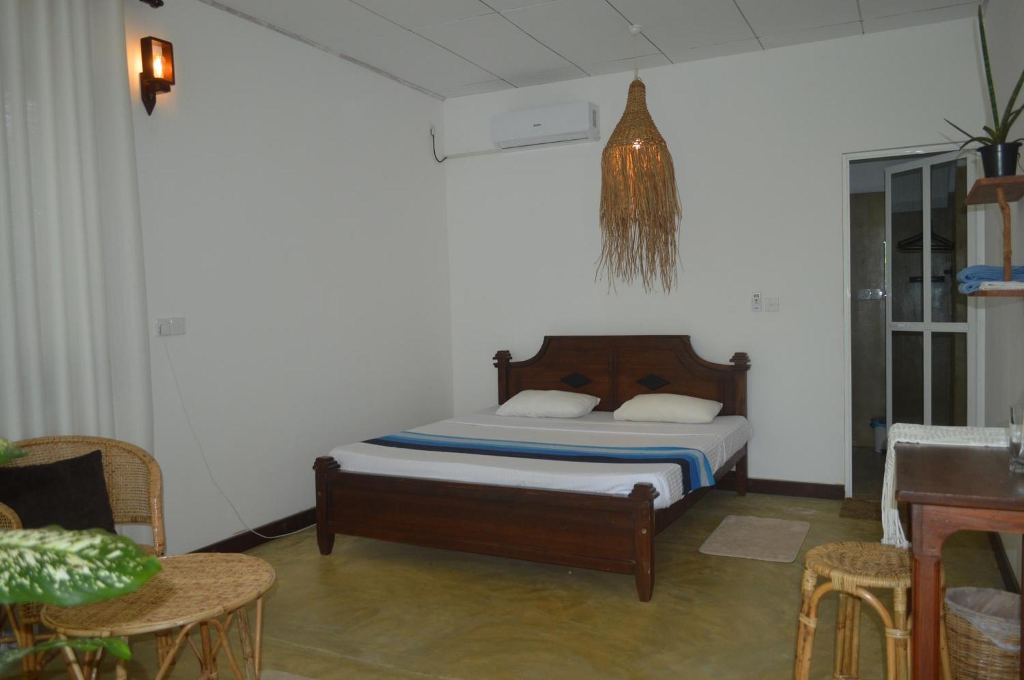 Hotel Coconut Grove - Midigama East Exterior foto